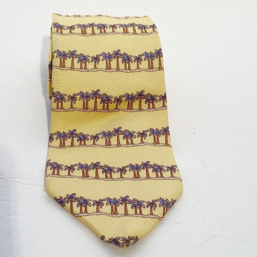 Tommy Hilfiger Mens 100% Silk Necktie Tropical Palm Trees‎ Business Office Work